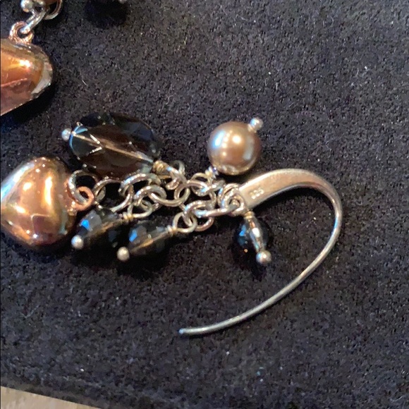 Azendi Heart Earrings - Picture 3 of 4